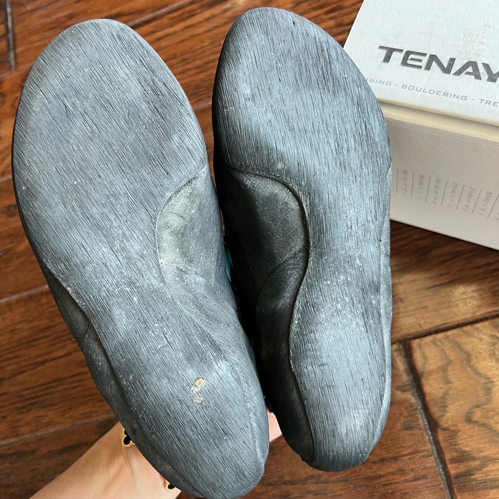 TENAYA Climbing Shoes - Picture 4 of 4